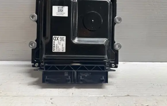 Volvo XC60 Engine control unit/module 31452623