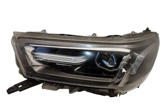 Toyota Hilux (AN120, AN130) Headlight/headlamp 8EJ923368030A 923368030A 81150YP121