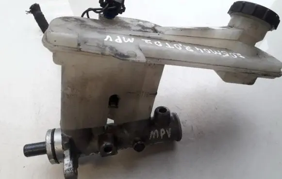 Mazda MPV Master brake cylinder 