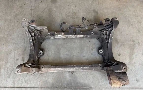 Maserati Ghibli Front subframe 0670001453