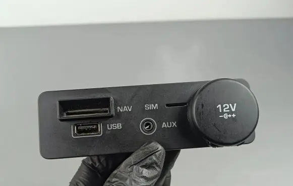 Jaguar F-Pace USB control unit XJ6319C166EA