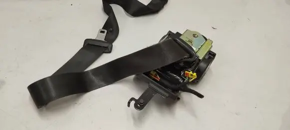 Volvo XC90 Front seatbelt 39841611