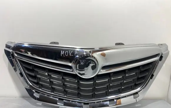Opel Mokka Front bumper upper radiator grill 95391786