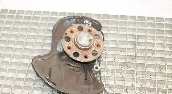 Mercedes-Benz SLK R172 Front wheel hub