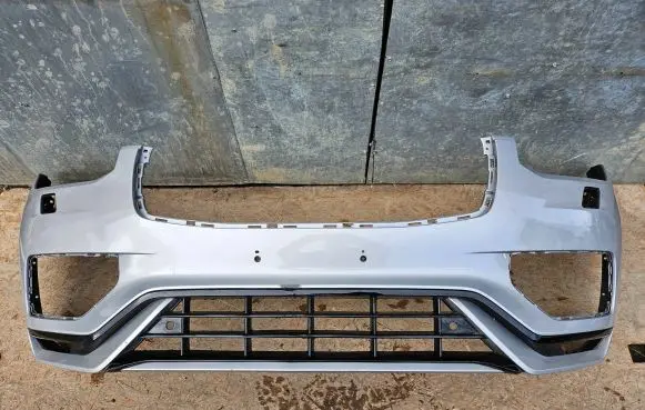Volvo XC90 Front bumper 31690641