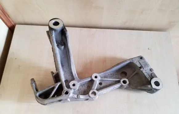 Volkswagen Golf V Front subframe 1K0199296F