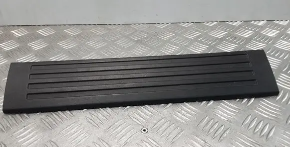 Mercedes-Benz R W251 Front sill trim cover A2516860036
