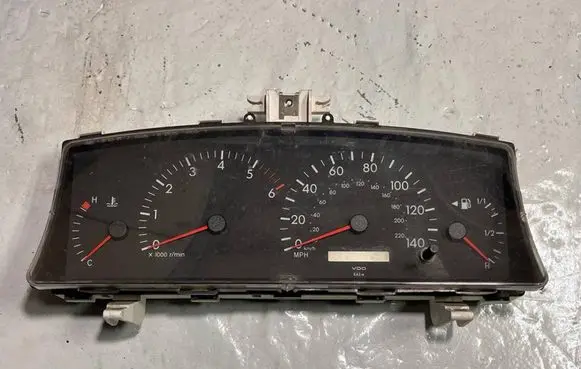 Toyota Corolla E120 E130 Speedometer (instrument cluster) 110080106005