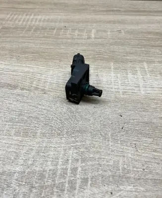 Renault Scenic II - Grand scenic II Air pressure sensor 0281002573 8200194432