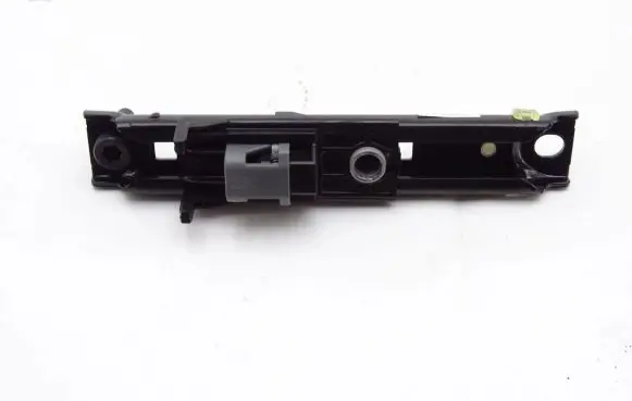 Opel Insignia A Seat belt adjustment rail 13598893