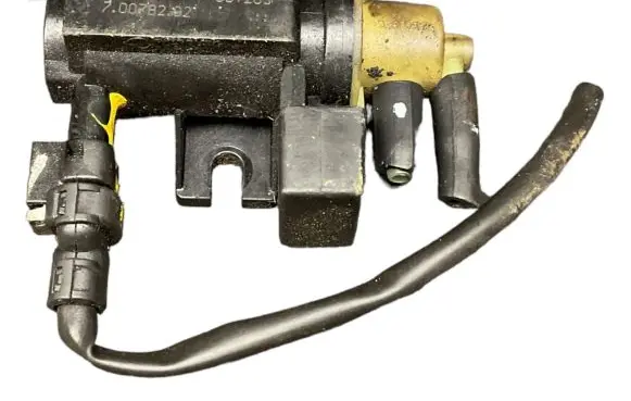 Mercedes-Benz C W204 Vacuum valve 70078202 A0041536628