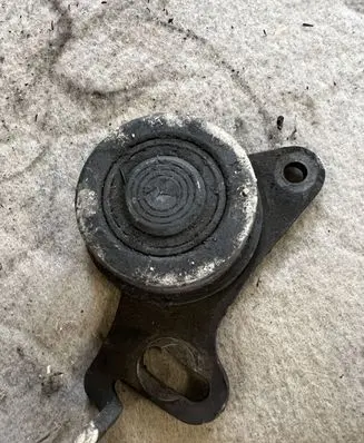 Hyundai Galloper Generator/alternator belt tensioner