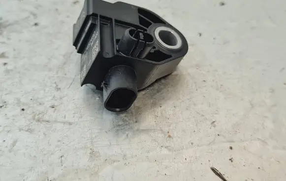 Peugeot 208 Airbag deployment crash/impact sensor 9810452480 961920