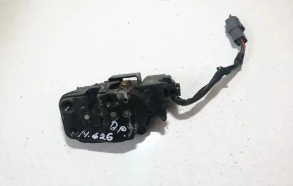 Mazda 626 Front door lock 1528007001 152800-7001