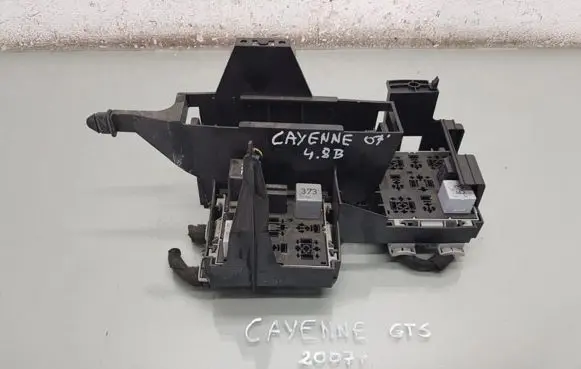 Porsche Cayenne (9PA) Fuse box set