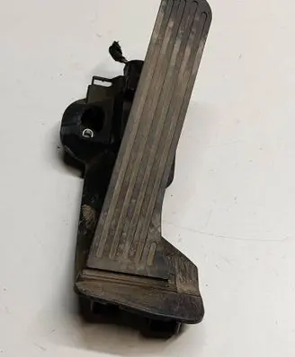 Volkswagen Scirocco Accelerator throttle pedal 1K2721503MS8 1K2721503M