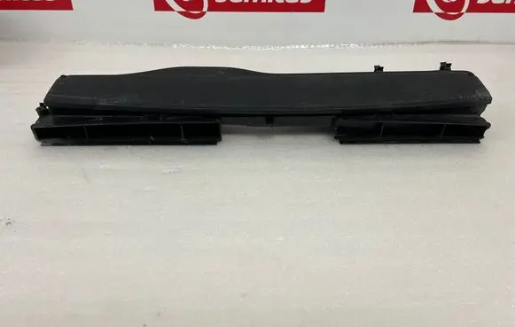 Volkswagen Tiguan Air intake duct part 5Q0129254J