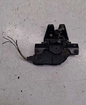 BMW 3 E46 Tailgate/trunk/boot lock/catch/latch 8196401