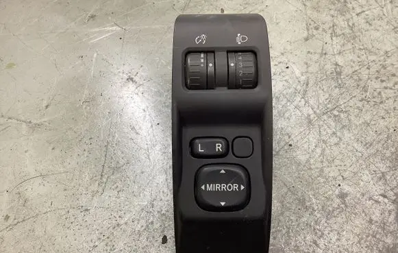 Subaru Forester SH Wing mirror switch 88002FG000