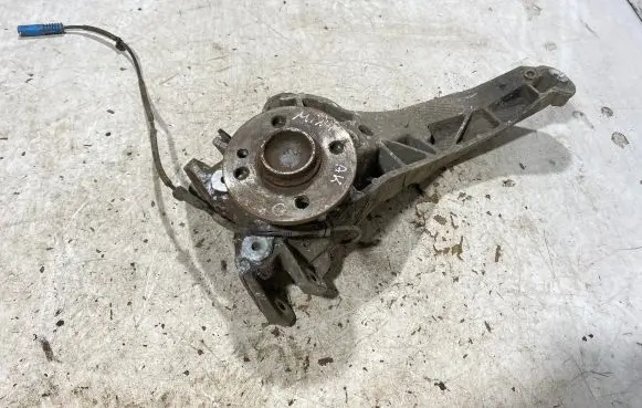 Mini One - Cooper Coupe R56 Rear wheel hub spindle/knuckle 