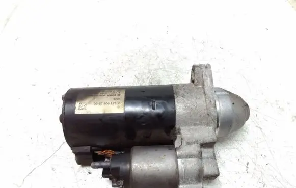 Mercedes-Benz E W212 Starter motor A6519062800 0001139065