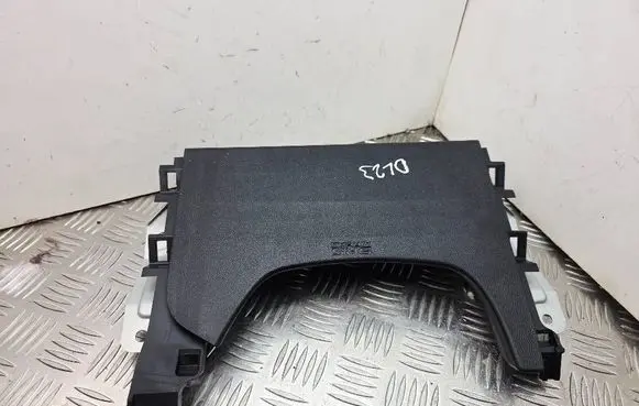 Mitsubishi ASX Knee airbag 7030A241 617622400D