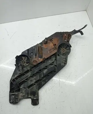 Skoda Octavia Mk2 (1Z) Headlight/headlamp mounting bracket 17035201