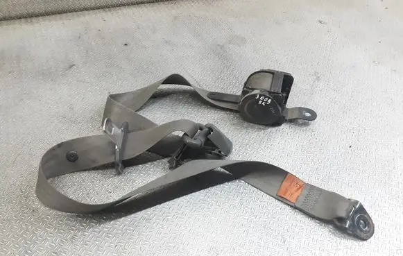 KIA Sportage Front seatbelt E40423068
