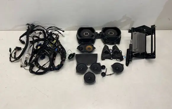 BMW X5 E70 Audio system kit 9240136