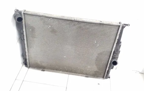 BMW 1 E81 E87 Coolant radiator 7521931 2058057