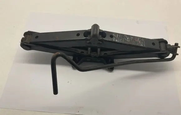 Renault Megane II Lift Jack 8200153953 925KC 330MM