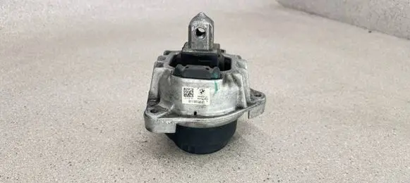 BMW M6 Engine mount bracket 6851263 22116851263