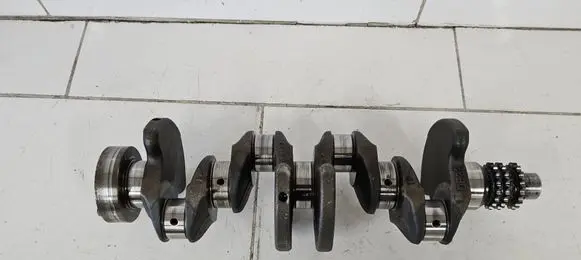 Mercedes-Benz Vito Viano W639 Crankshaft 64604 131207