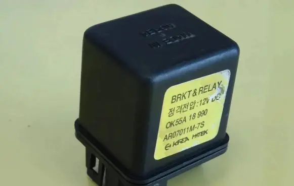 KIA Sedona Other relay OK55A18990 0K55A18990