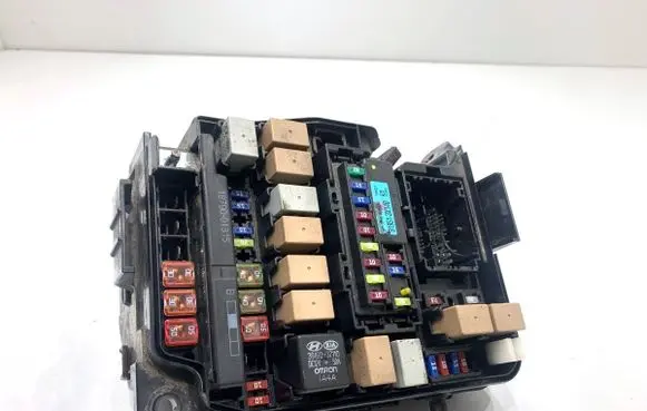 Hyundai i40 Fuse box set 919513X140