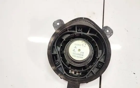Mitsubishi Grandis Front door speaker MR985442 EAS16P651C6