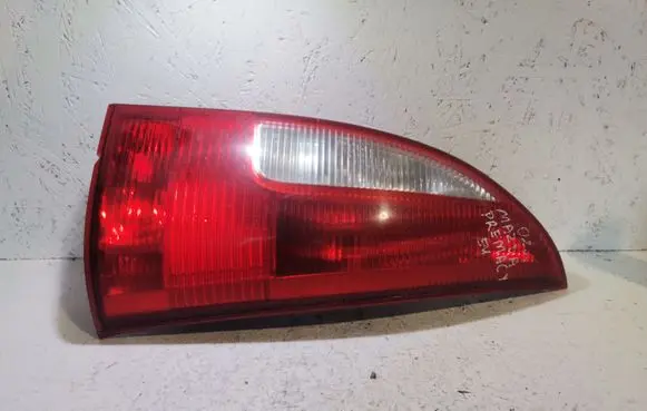 Mazda Premacy Rear/tail lights 22061908