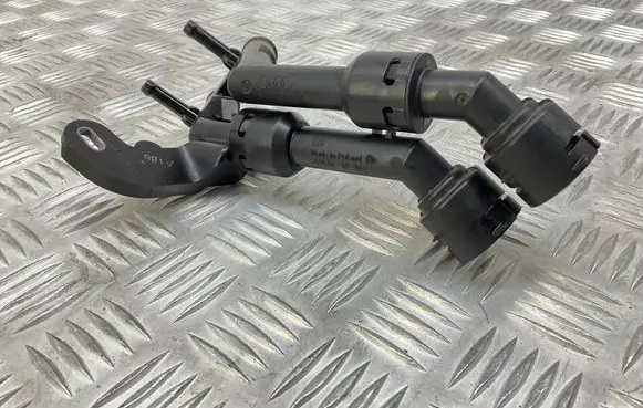 Audi A6 S6 C7 4G Engine coolant pipe/hose 04L122157AC
