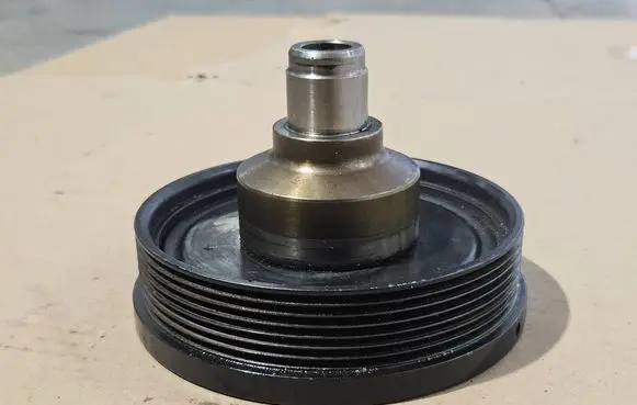 BMW 1 E81 E87 Crankshaft pulley 7551308