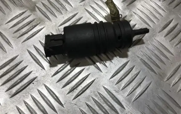 Mercedes-Benz C W202 Windscreen/windshield washer pump 0115450128