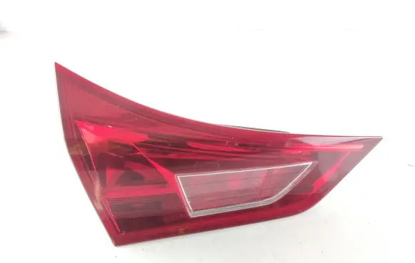 Toyota Auris E180 Tailgate rear/tail lights 02260