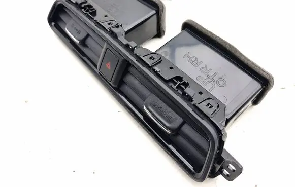 Nissan Leaf II (ZE1) Dash center air vent grill LG60PG05 68750 5SK0BASSY