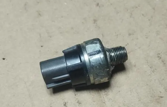 Honda Accord Oil pressure sensor 