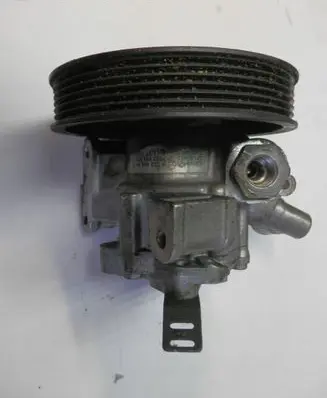Mercedes-Benz CLC CL203 Power steering pump A0024669401