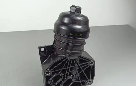 KIA Sorento IV Oil filter mounting bracket