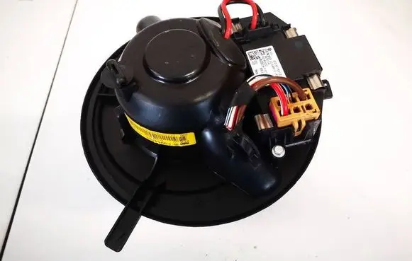Mitsubishi Lancer X Heater fan/blower 1k2820015f f995428e