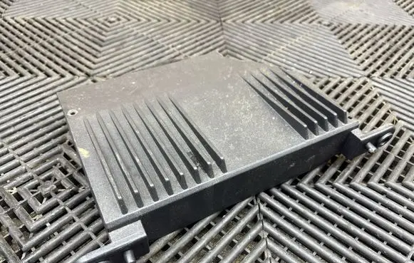 Volvo XC90 Sound amplifier 10R041344