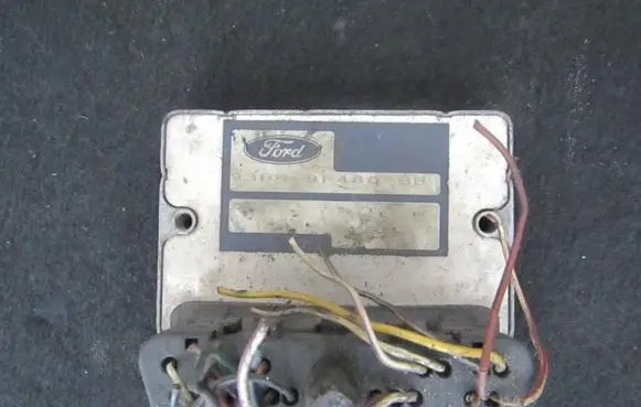 Ford Mondeo MK I Engine control unit/module 93bb9f480bb 93bb-9f480-bb
