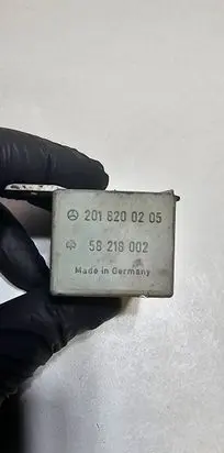 Mercedes-Benz E W124 Other relay 2018200205 58218002