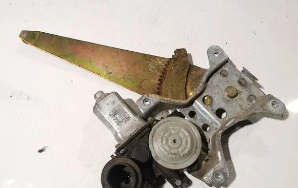 Volkswagen PASSAT B7 Rear door window regulator motor 8571020380
